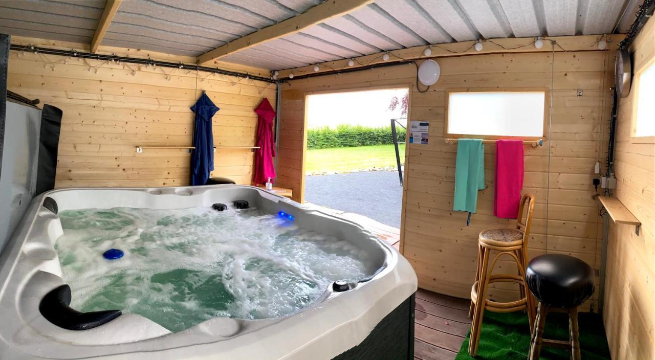 Le Chateau De Frankie spas-saunas Grand-Reng Extérieur photo