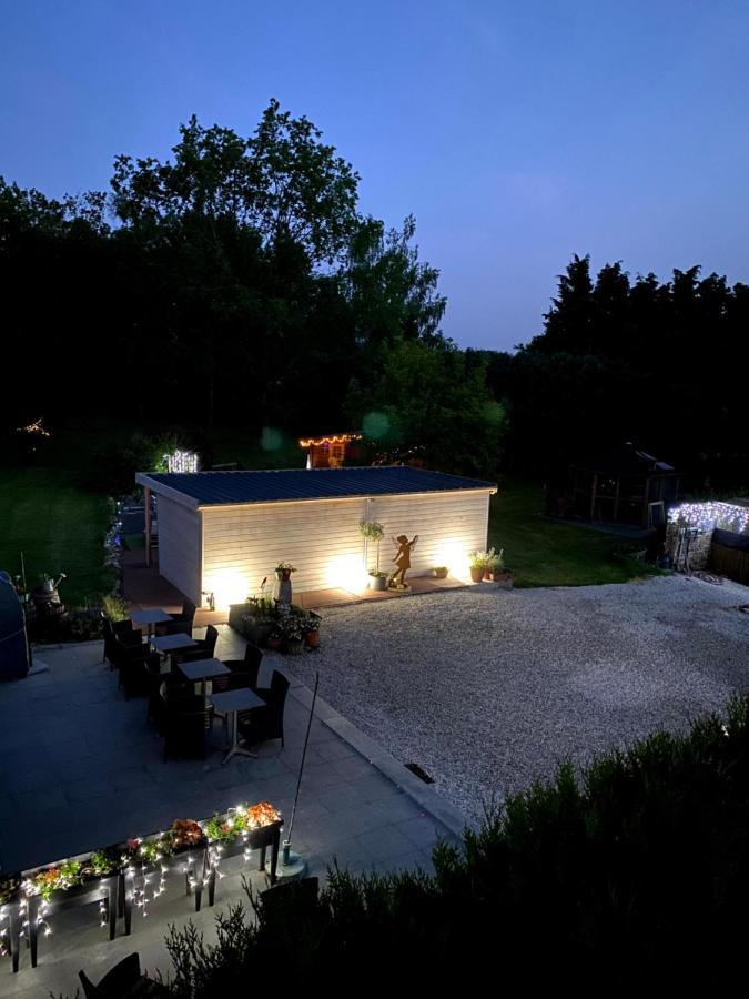 Le Chateau De Frankie spas-saunas Grand-Reng Extérieur photo