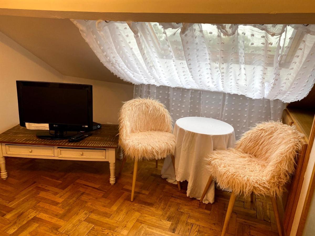 Le Chateau De Frankie spas-saunas Grand-Reng Extérieur photo
