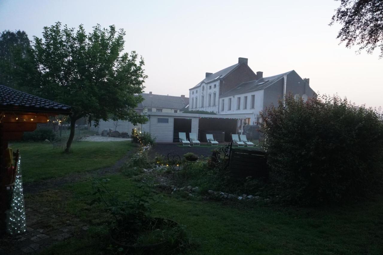Le Chateau De Frankie spas-saunas Grand-Reng Extérieur photo