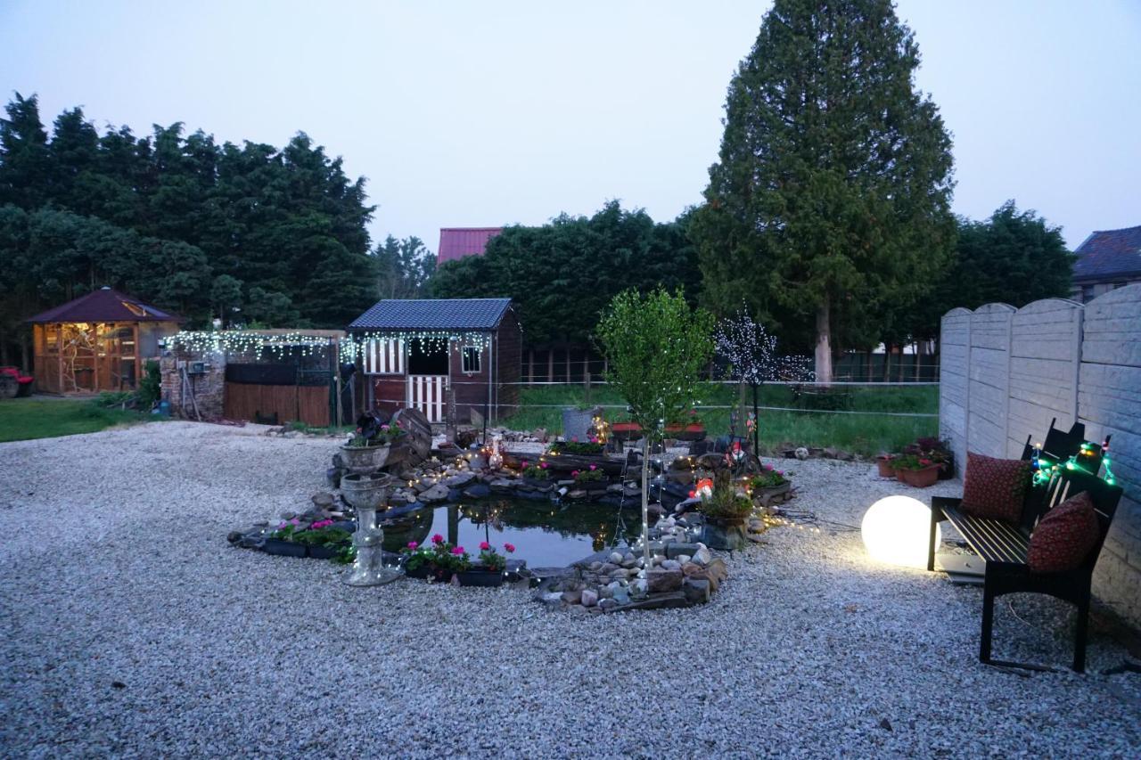 Le Chateau De Frankie spas-saunas Grand-Reng Extérieur photo