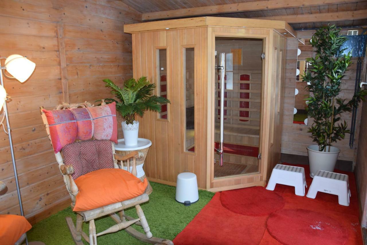 Le Chateau De Frankie spas-saunas Grand-Reng Extérieur photo